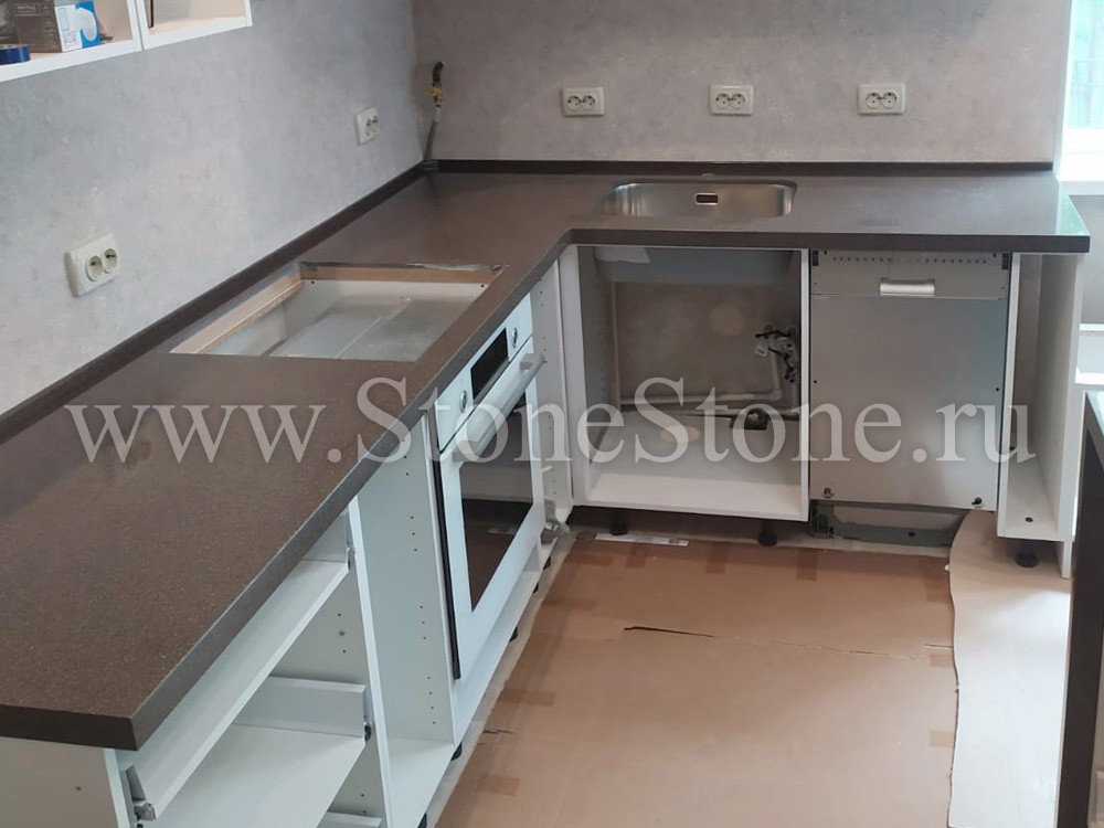 ���������� �� �������������� ����� ������� Corian Silt